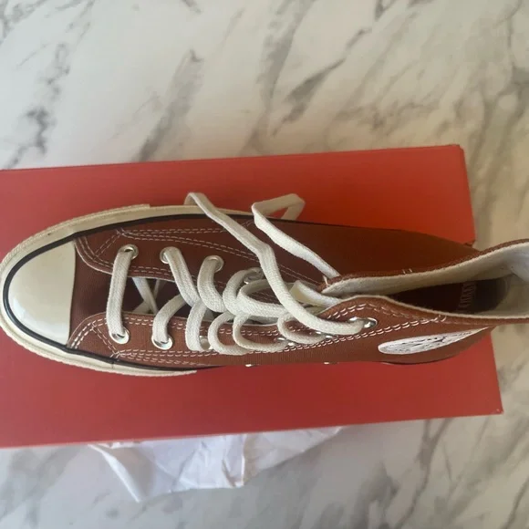 Converse Orange High-Top Sneakers with Iconic Design - Picture 3 of 6